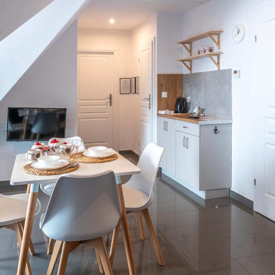 Velo Apartamenty Чорштын Экстерьер фото