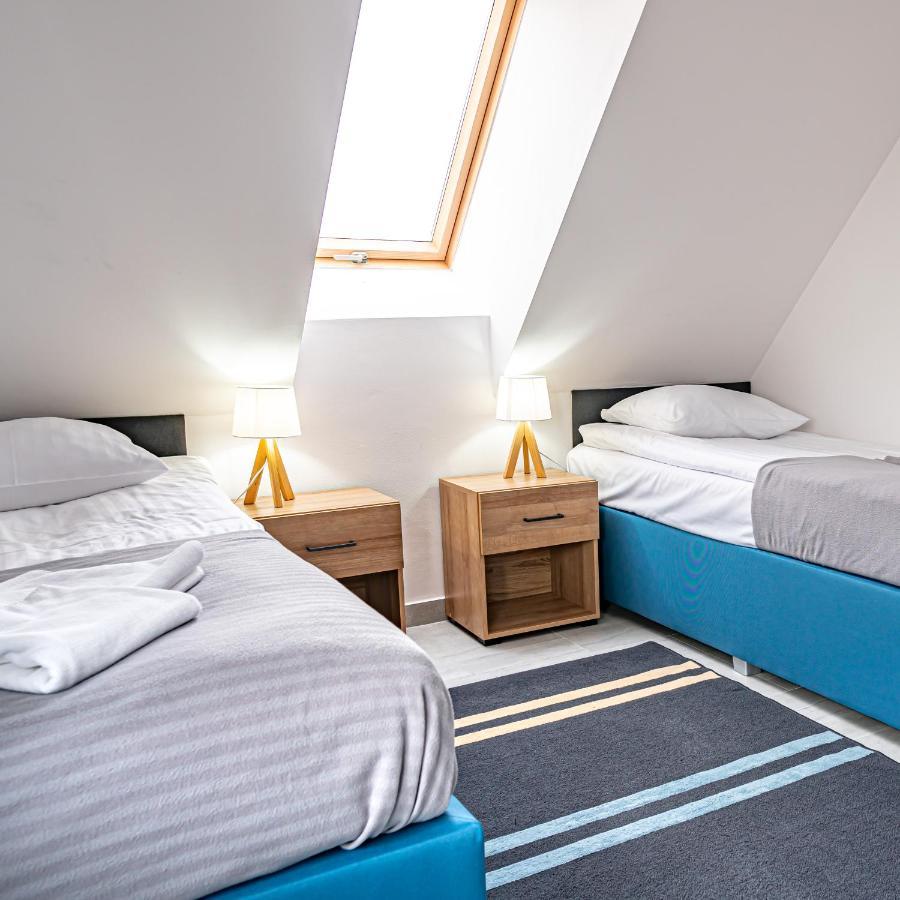 Velo Apartamenty Чорштын Экстерьер фото